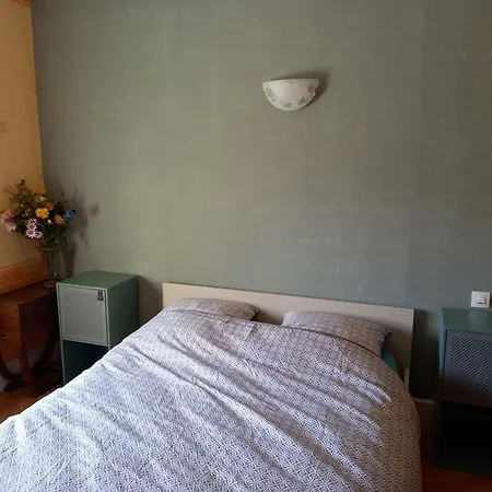 Nyaraló La Locomotive By La Bb12087 Nouvion-sur-Meuse