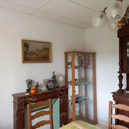 Nyaraló La Locomotive By La Bb12087 Nouvion-sur-Meuse